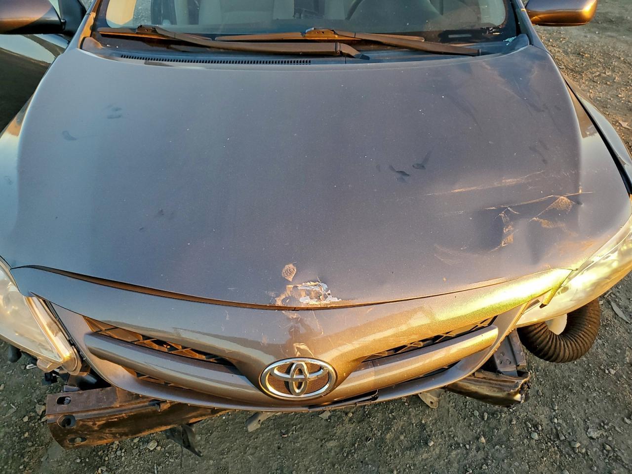 2011 TOYOTA COROLLA
