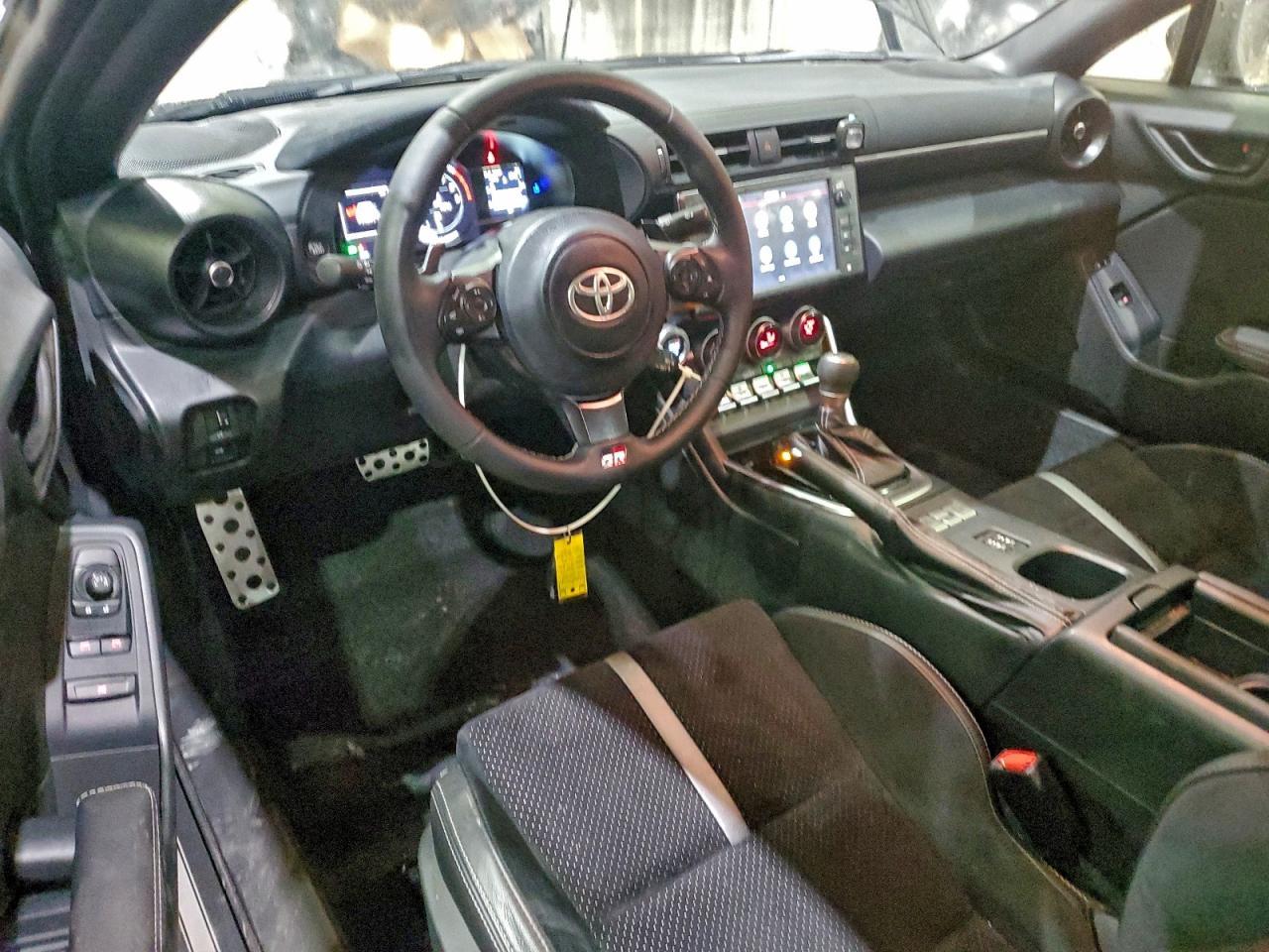 2025 TOYOTA GR 86