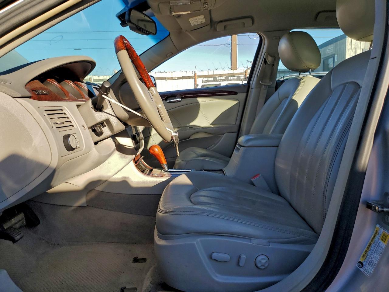 2009 BUICK Lucerne