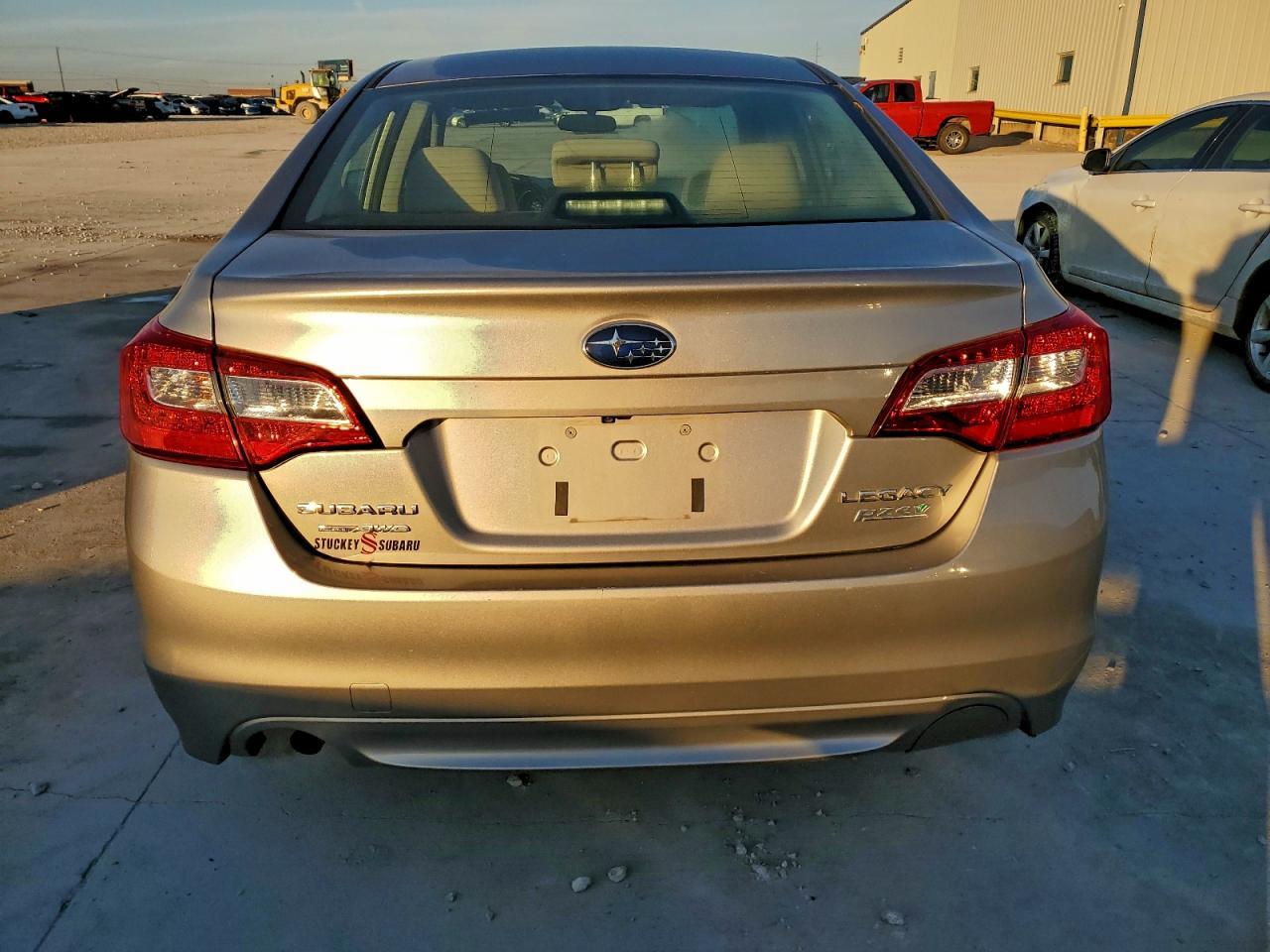 2016 SUBARU Legacy
