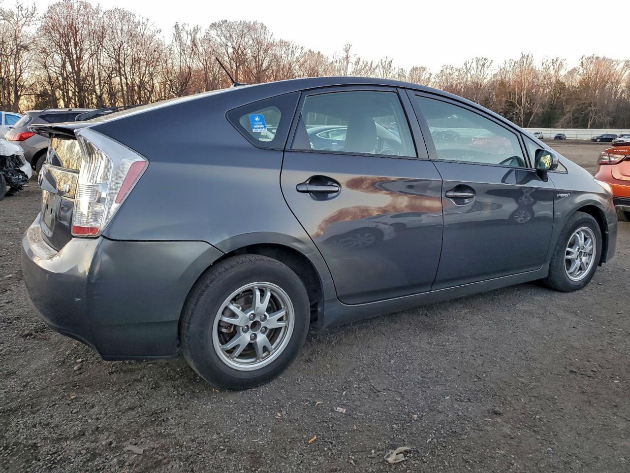 2011 TOYOTA PRIUS