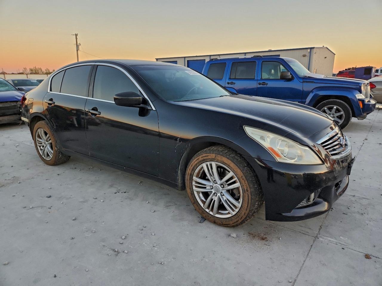 2011 INFINITI G25