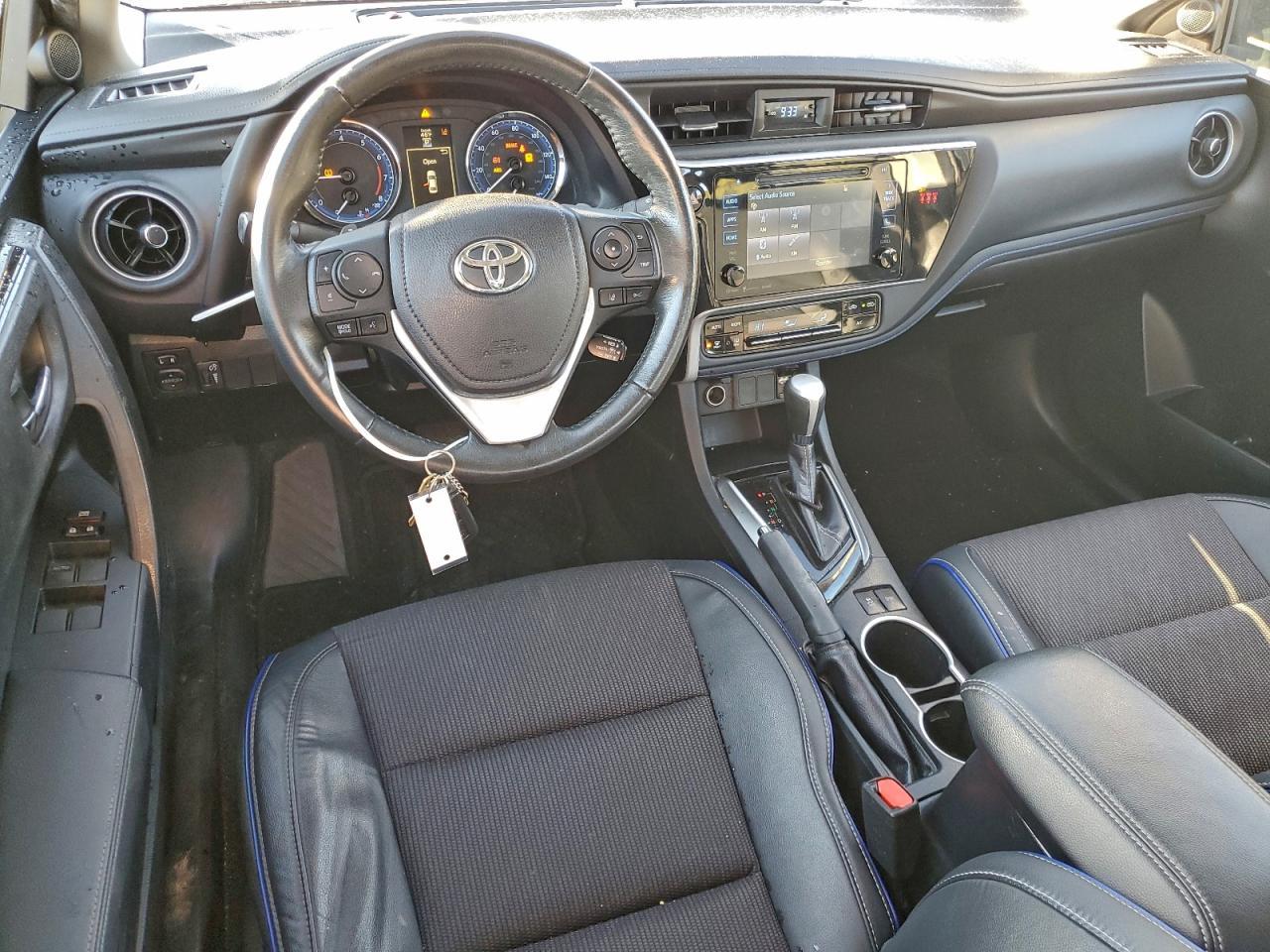 2019 TOYOTA COROLLA