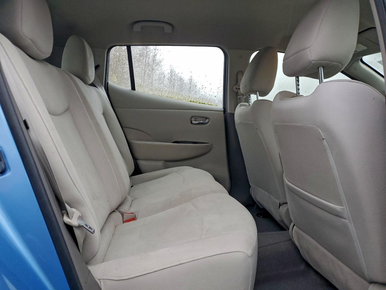 2012 NISSAN LEAF