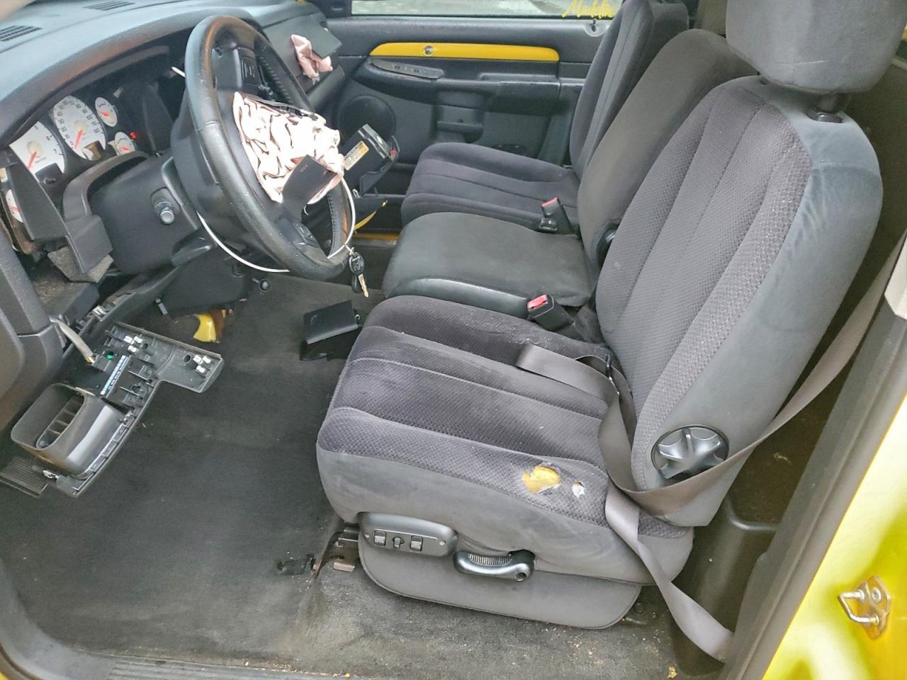 2004 DODGE RAM 1500