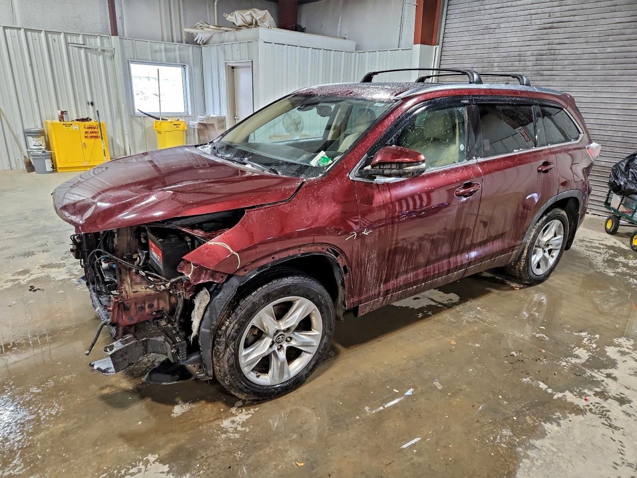 2016 TOYOTA HIGHLANDER
