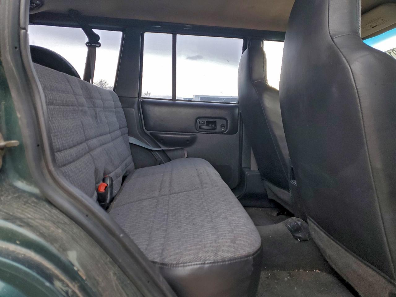 2000 JEEP CHEROKEE
