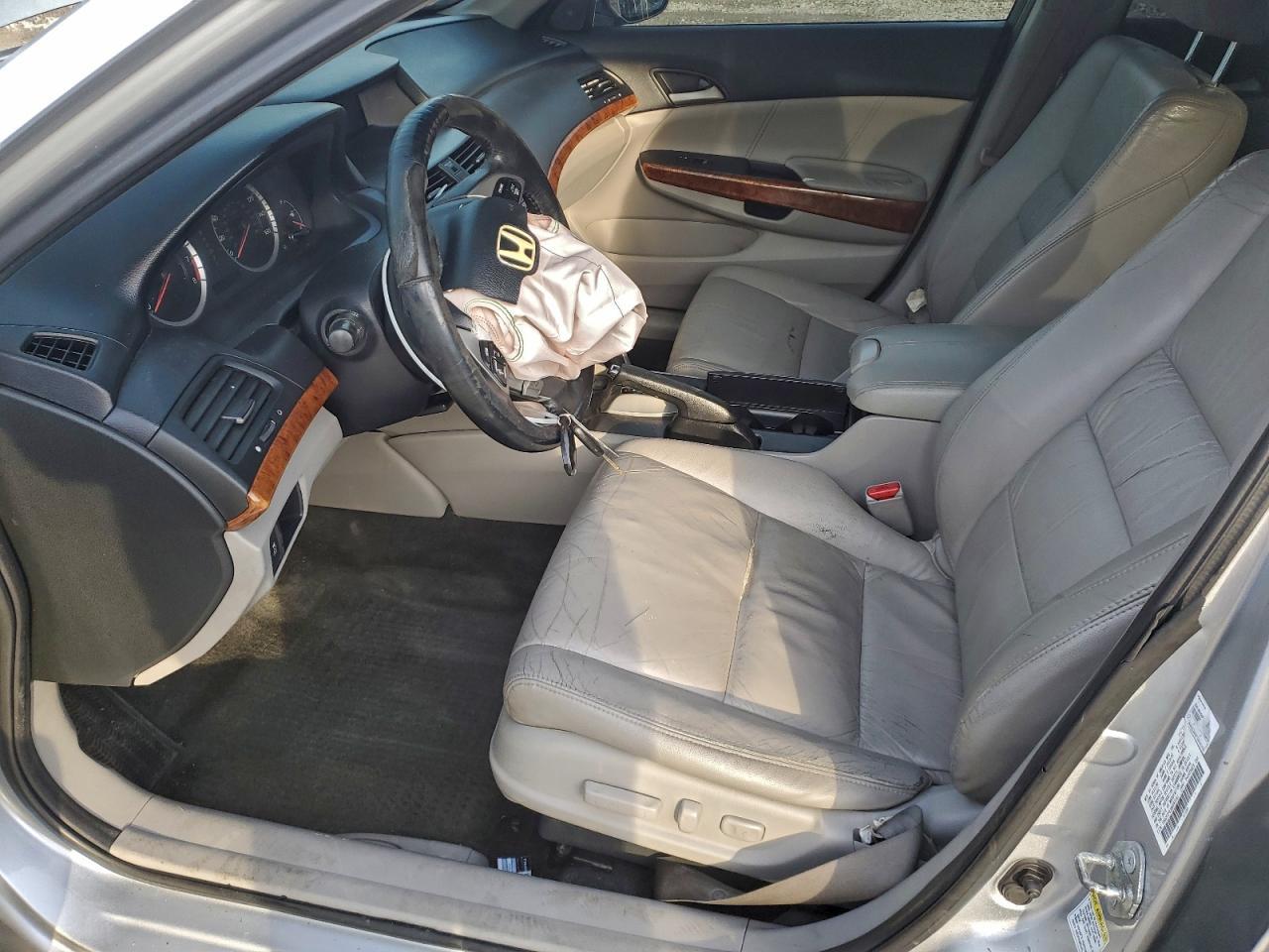 2011 HONDA ACCORD