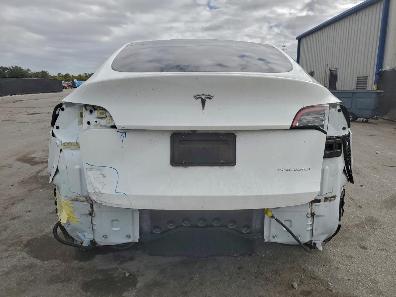 2022 TESLA MODEL Y