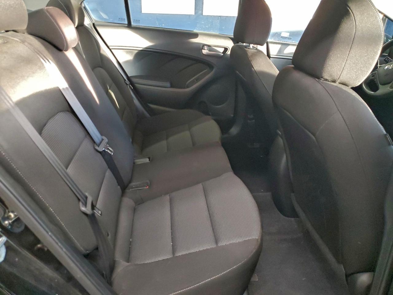 2017 KIA FORTE