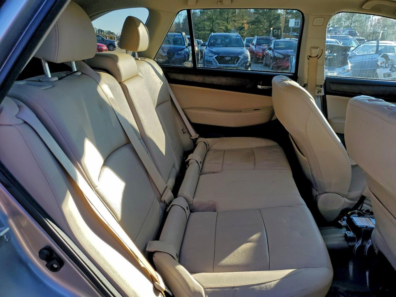2017 SUBARU Outback