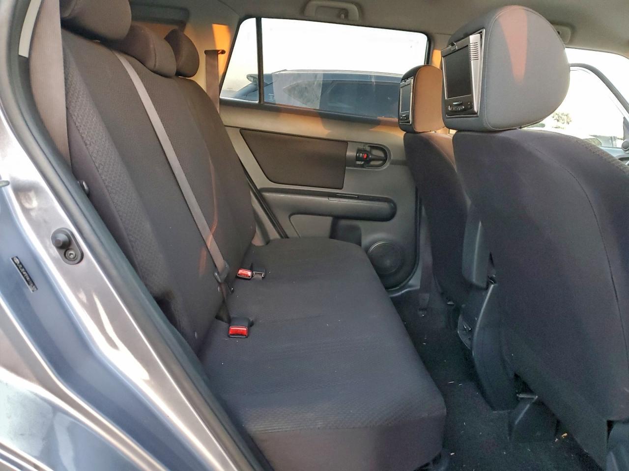 2010 TOYOTA SCION
