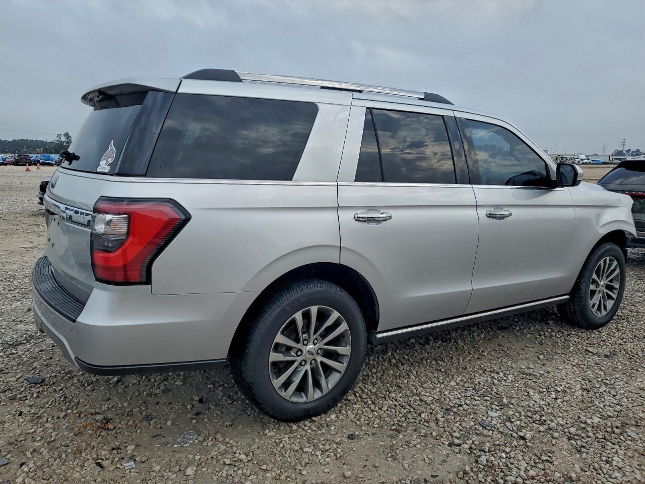 2018 FORD Expedition