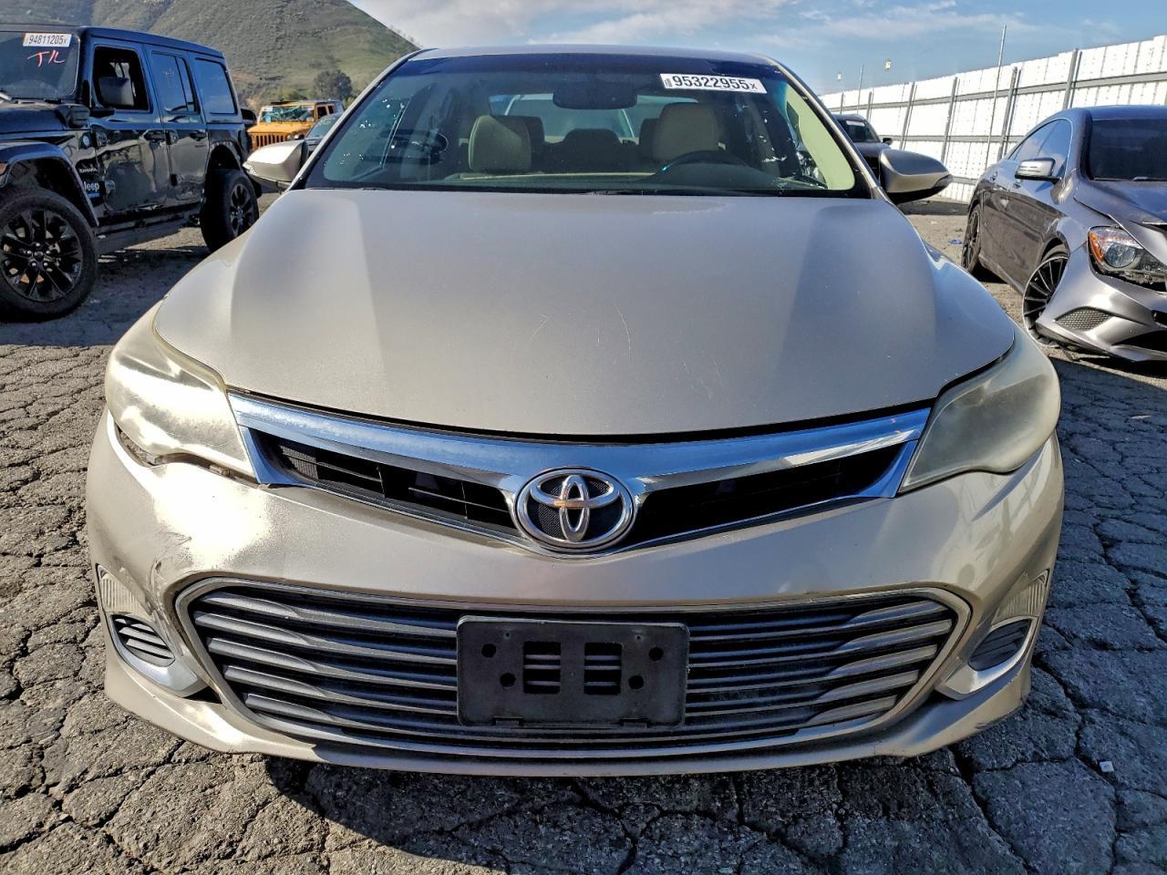 2015 TOYOTA Avalon