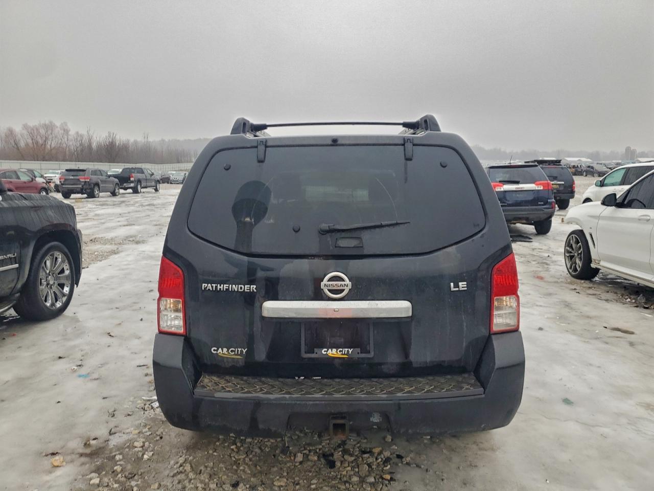 2011 NISSAN PATHFINDER