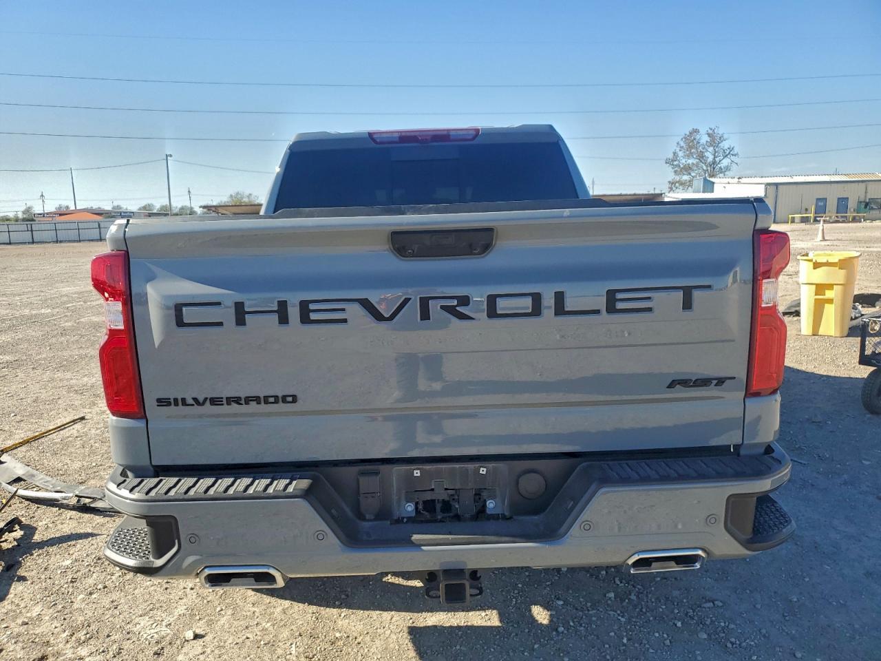 2025 CHEVROLET Silverado
