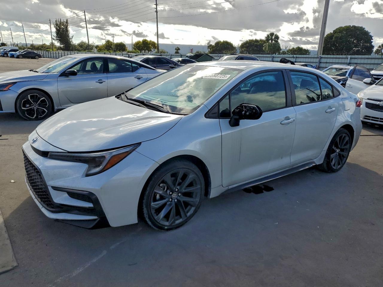 2024 TOYOTA COROLLA