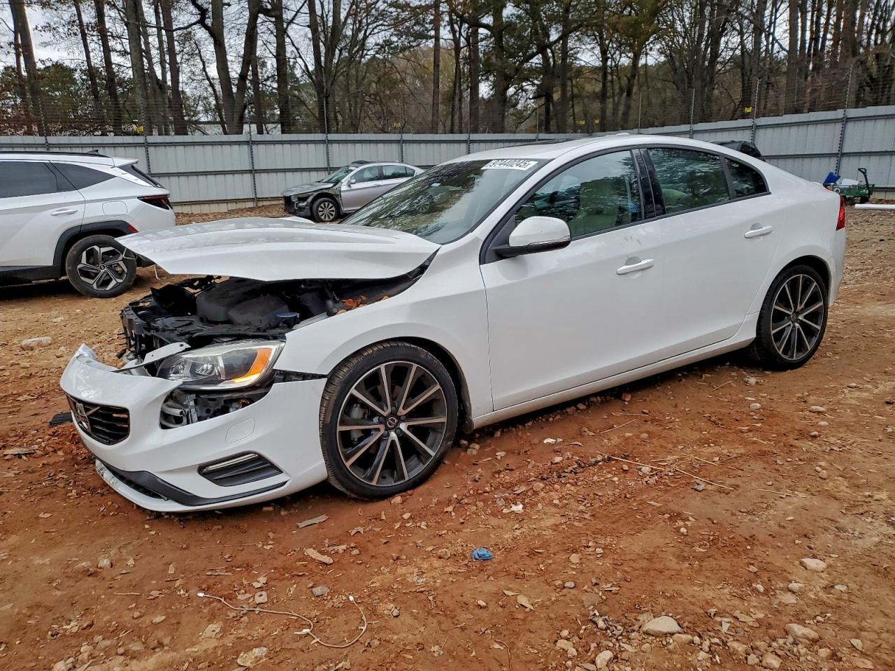 2017 VOLVO S60