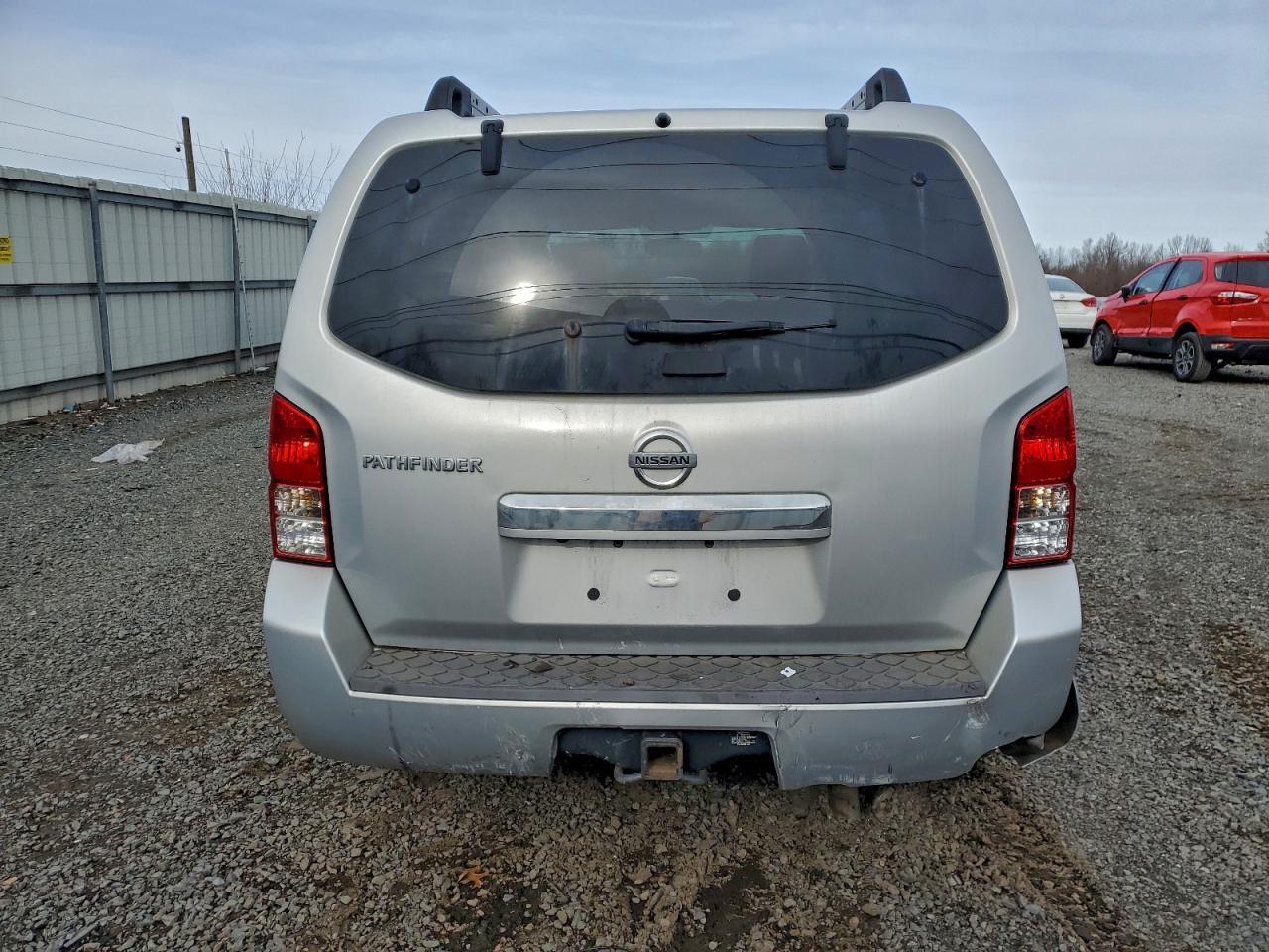 2011 NISSAN PATHFINDER