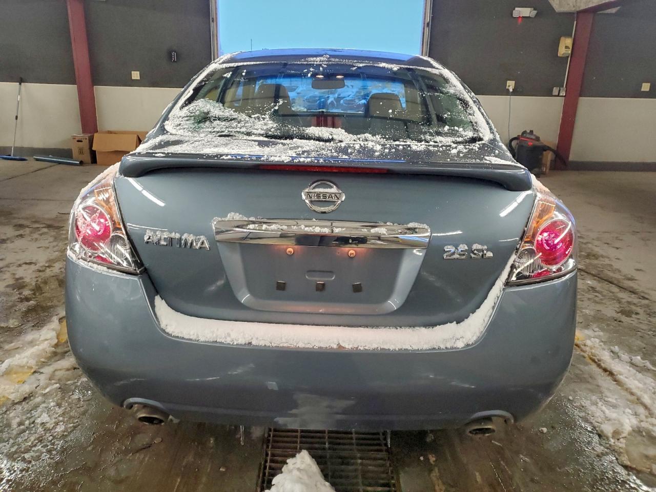 2010 NISSAN ALTIMA