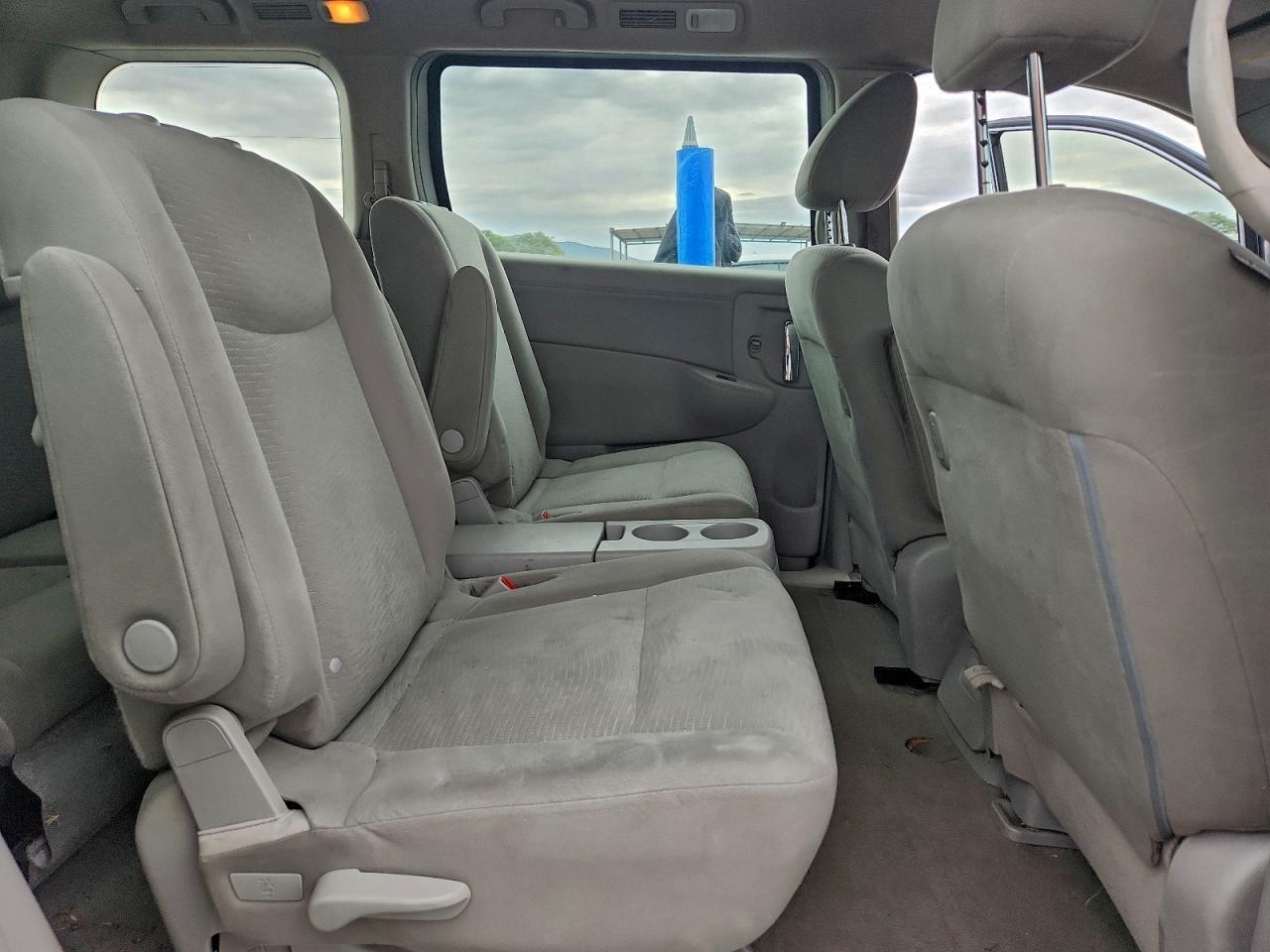 2015 NISSAN Quest