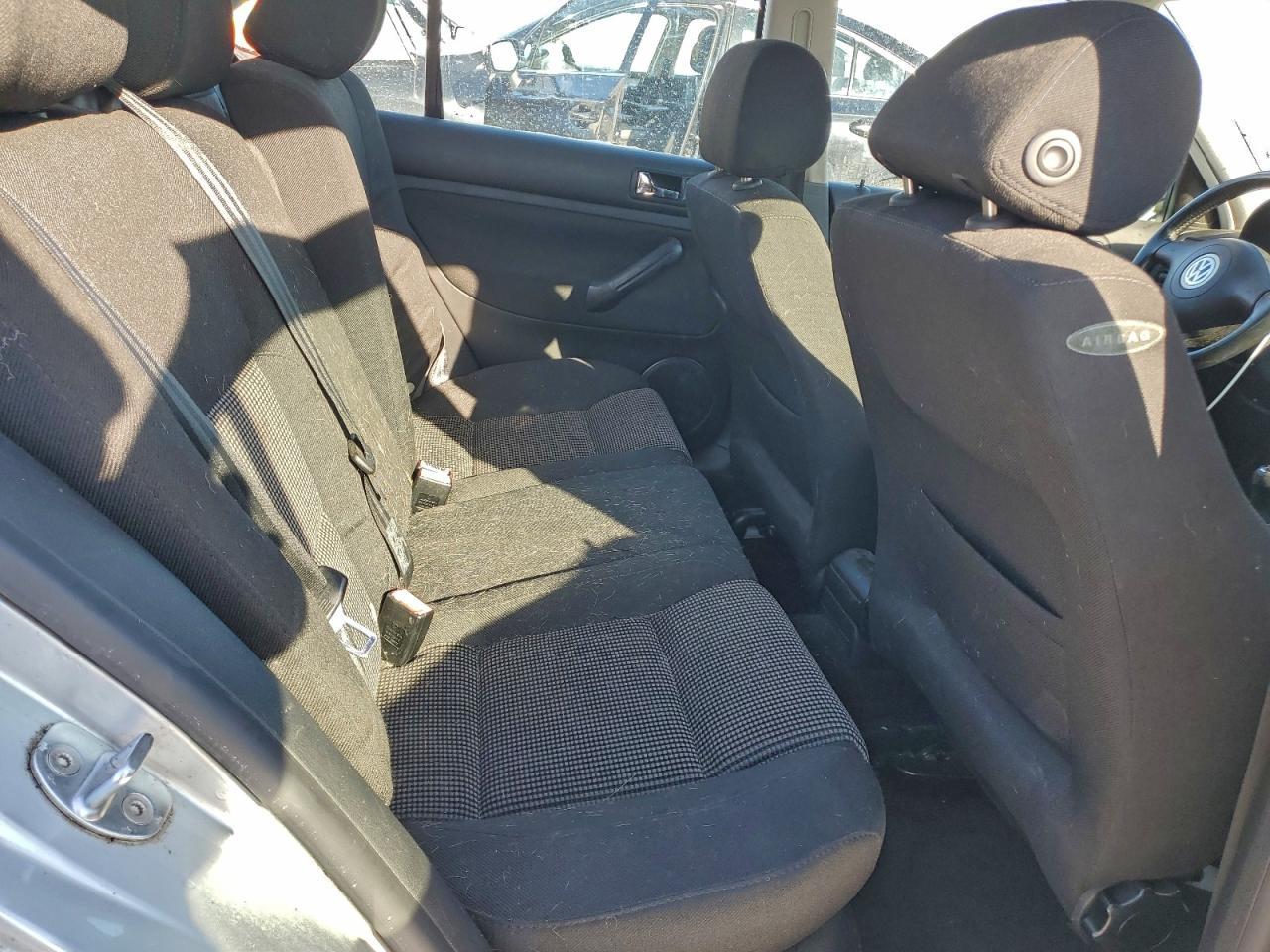 2002 VOLKSWAGEN JETTA