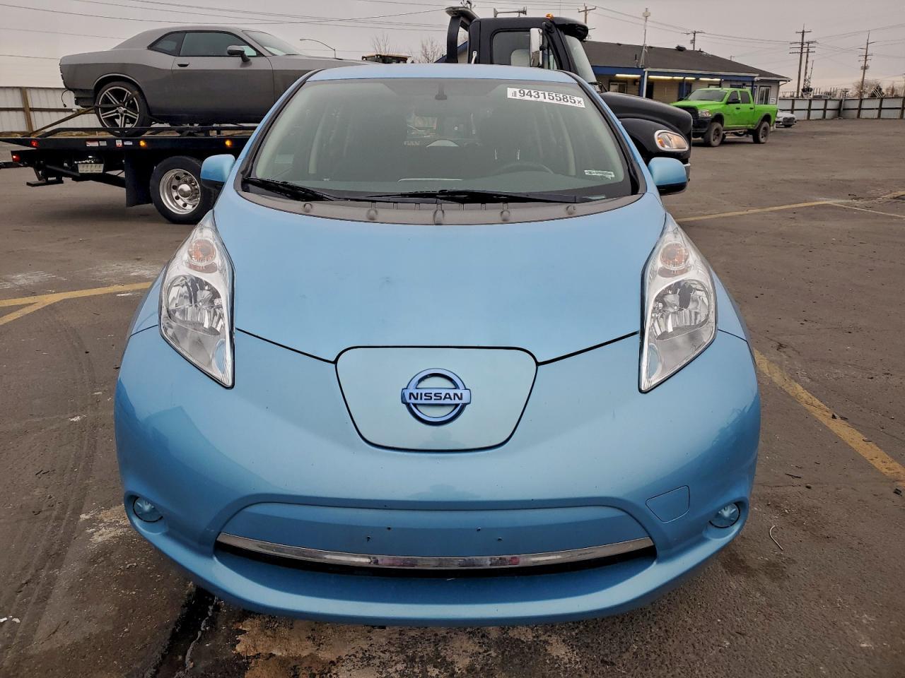 2015 NISSAN LEAF