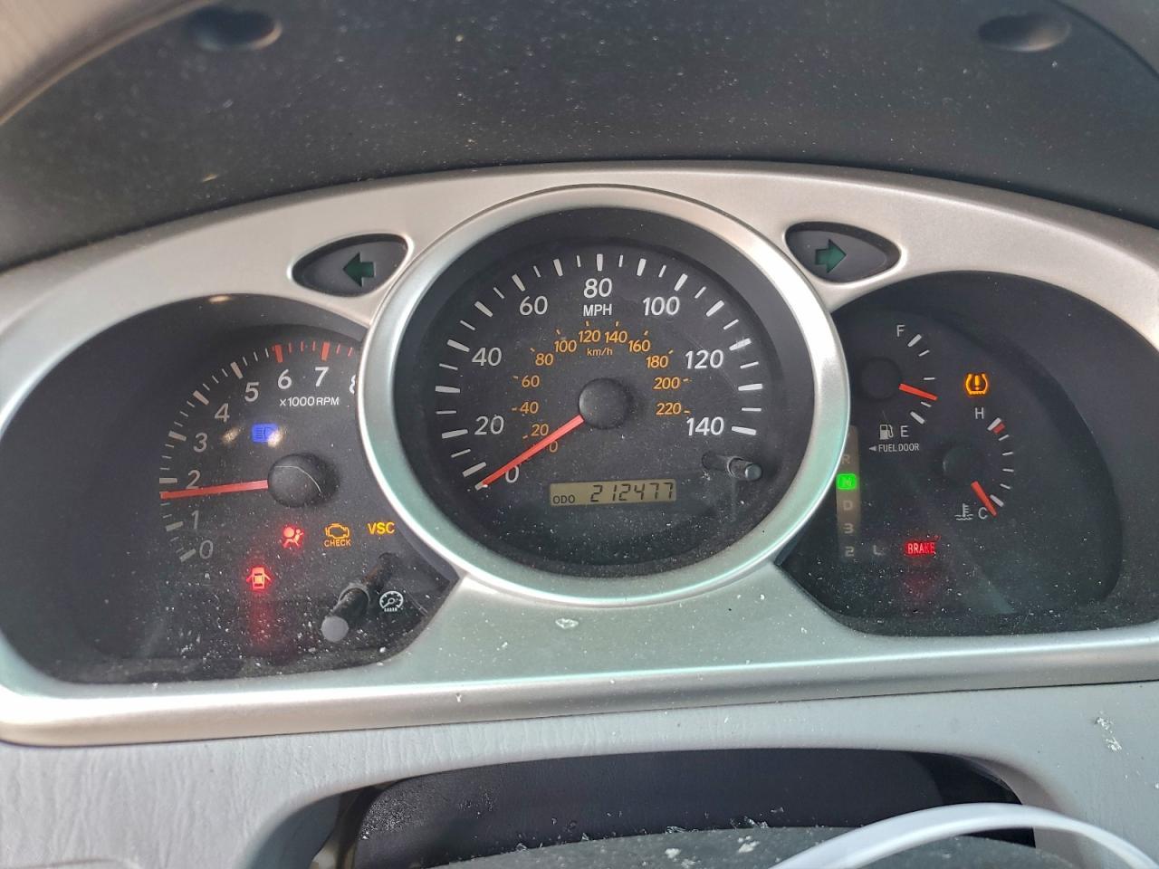2005 TOYOTA HIGHLANDER