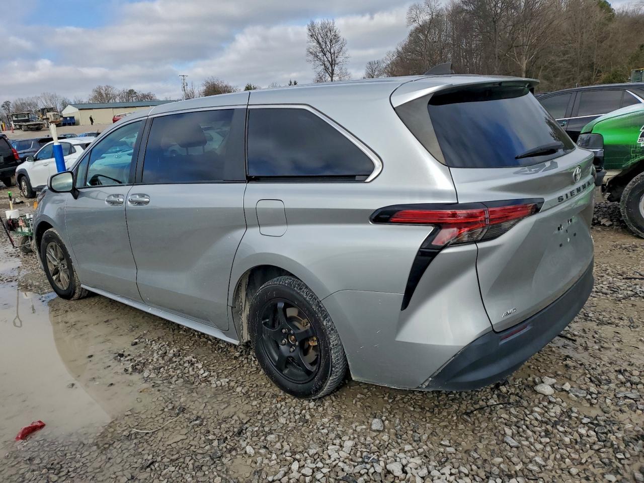2022 TOYOTA SIENNA