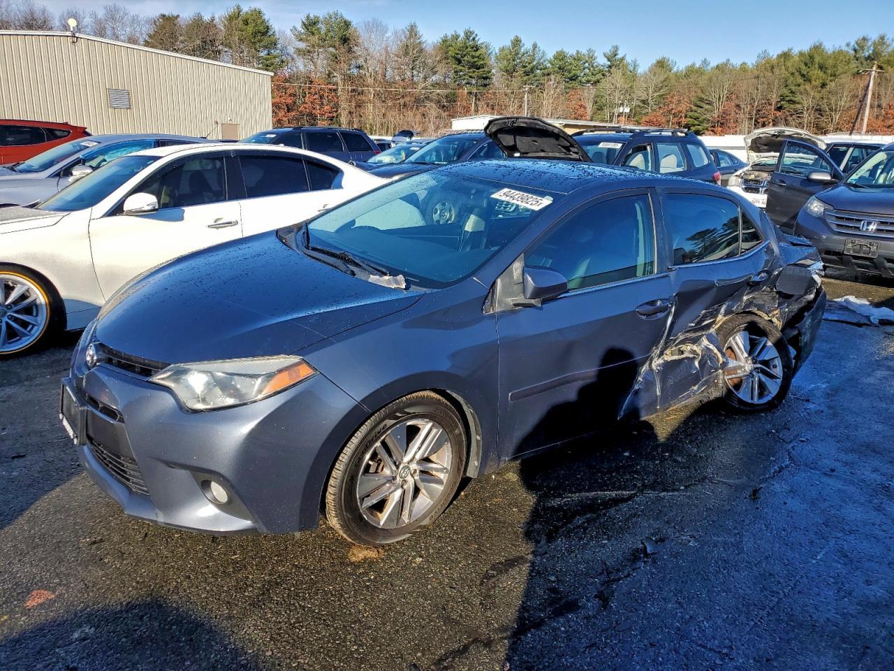 2015 TOYOTA COROLLA