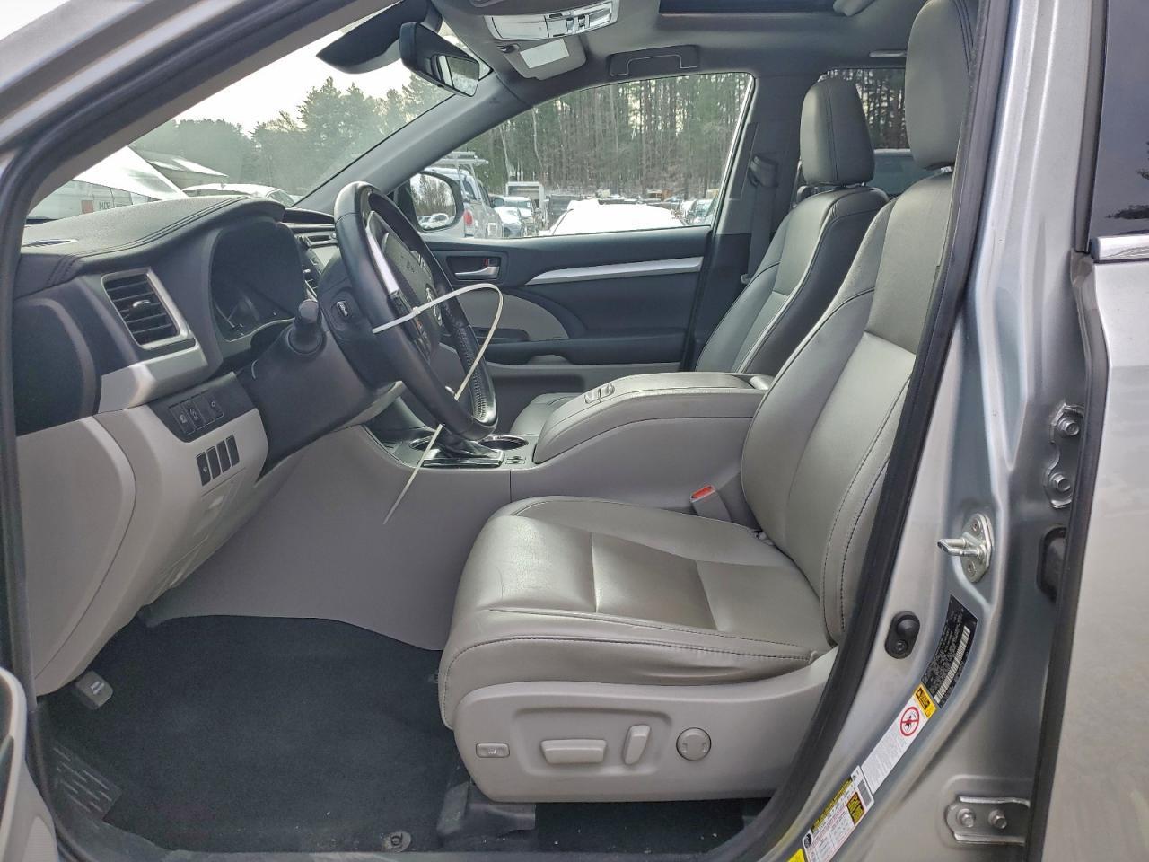 2019 TOYOTA HIGHLANDER