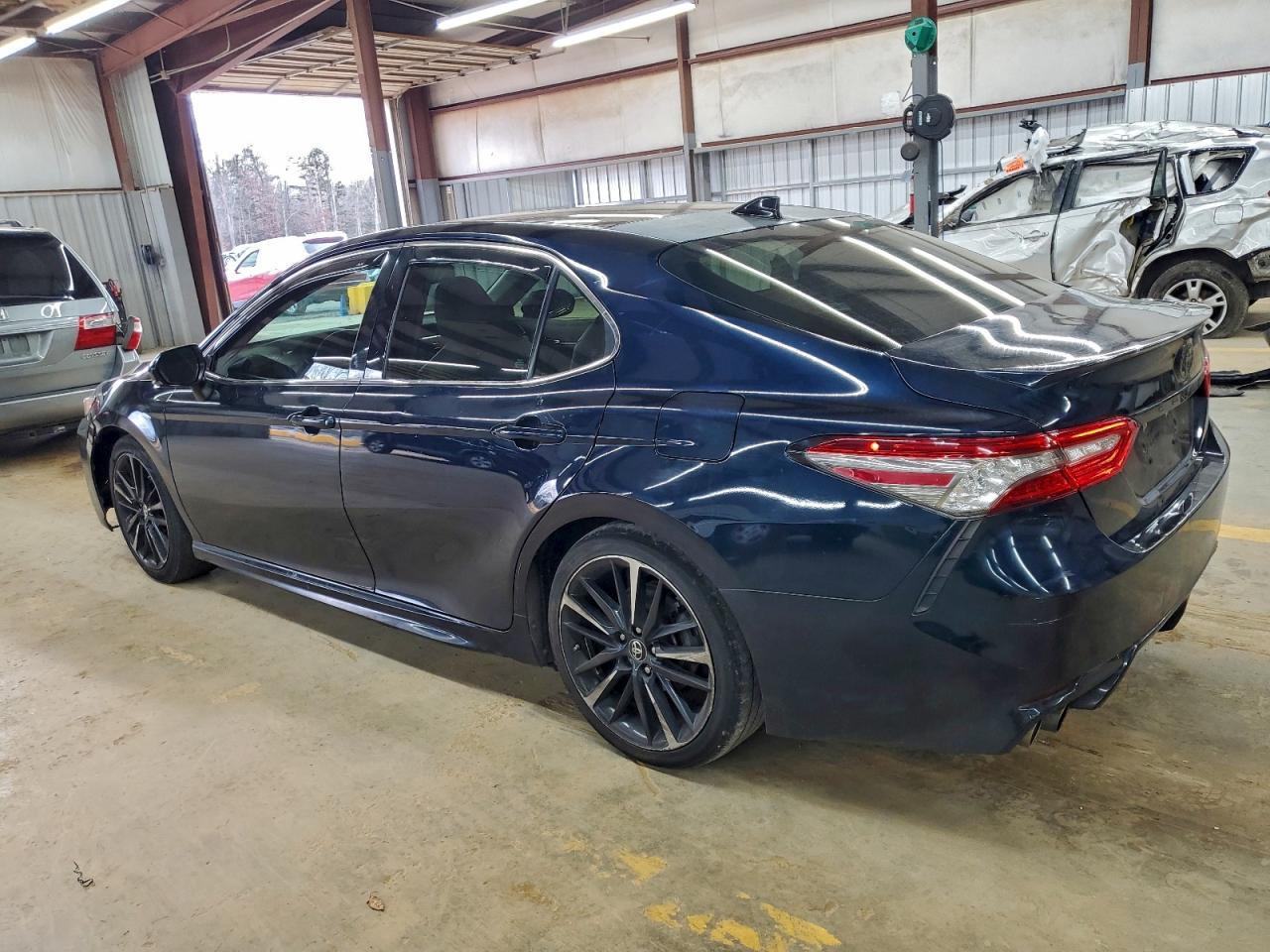2019 TOYOTA CAMRY