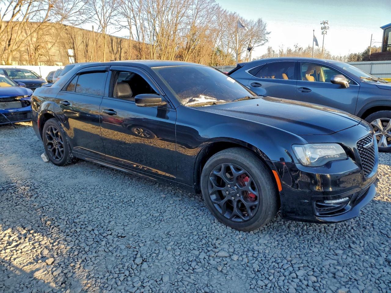 2019 CHRYSLER 300