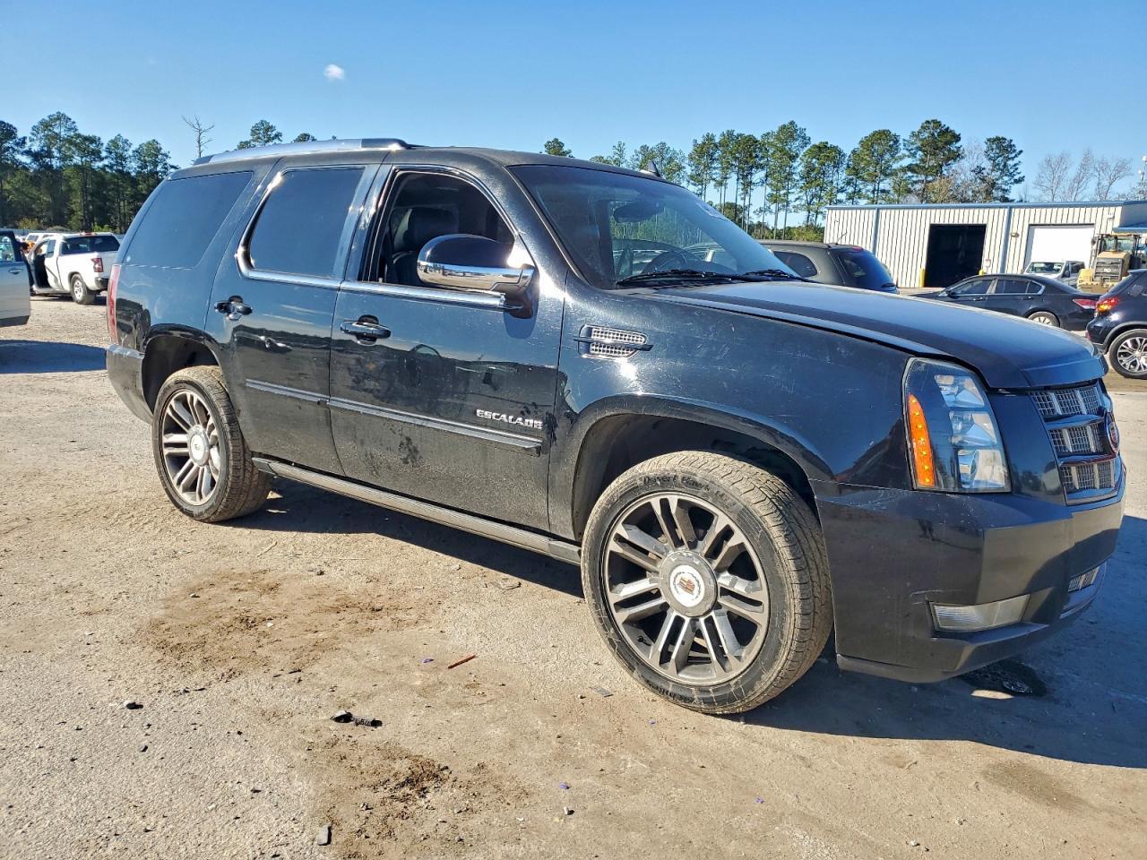 2014 CADILLAC ESCALADE