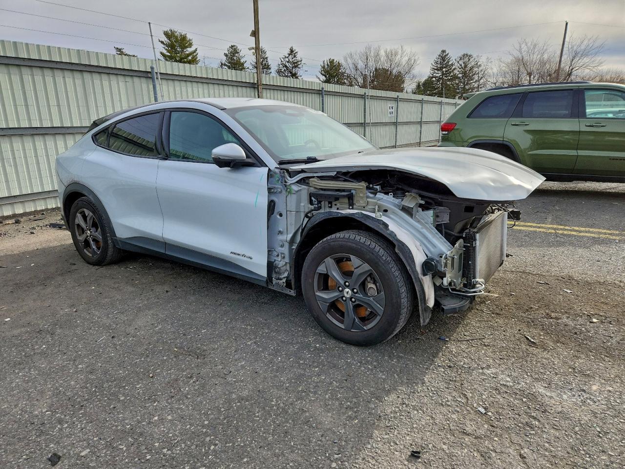 2021 FORD Mustang Mach-E