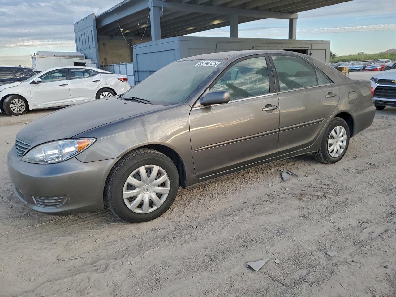2005 TOYOTA CAMRY