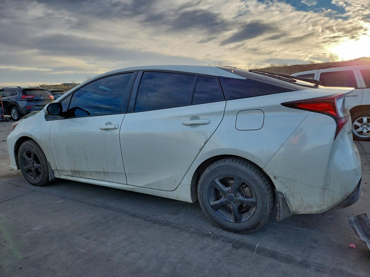 2019 TOYOTA PRIUS