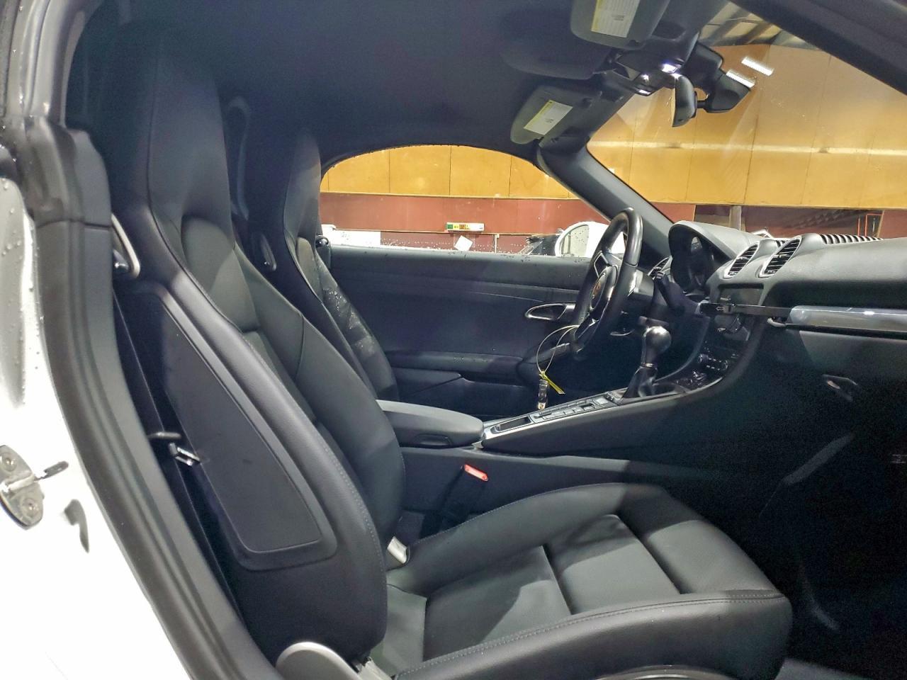 2019 PORSCHE Boxster