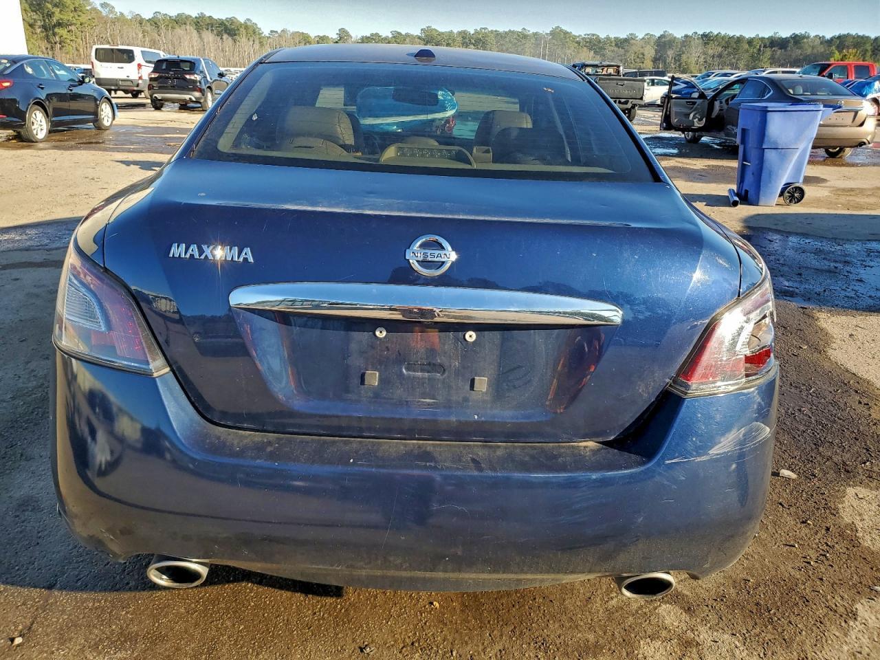 2013 NISSAN Maxima