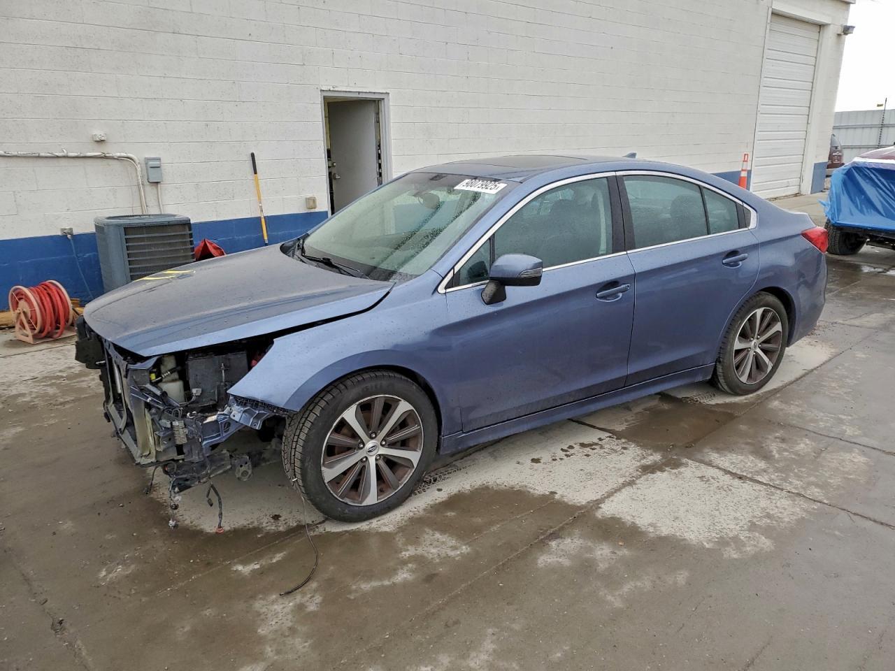 2016 SUBARU Legacy
