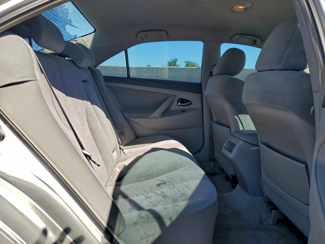 2010 TOYOTA CAMRY