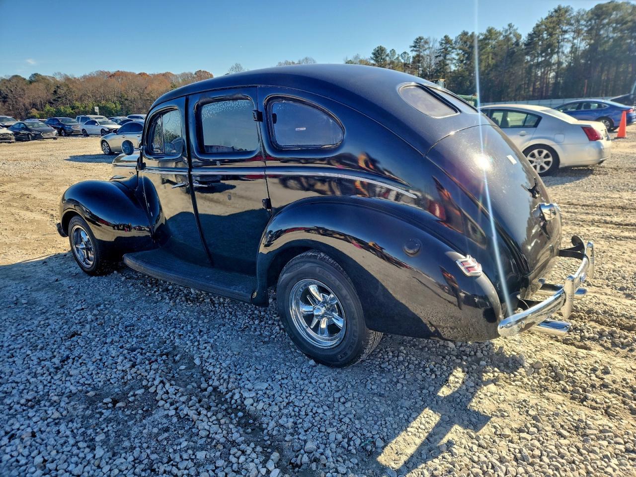 1940 FORD Deluxe