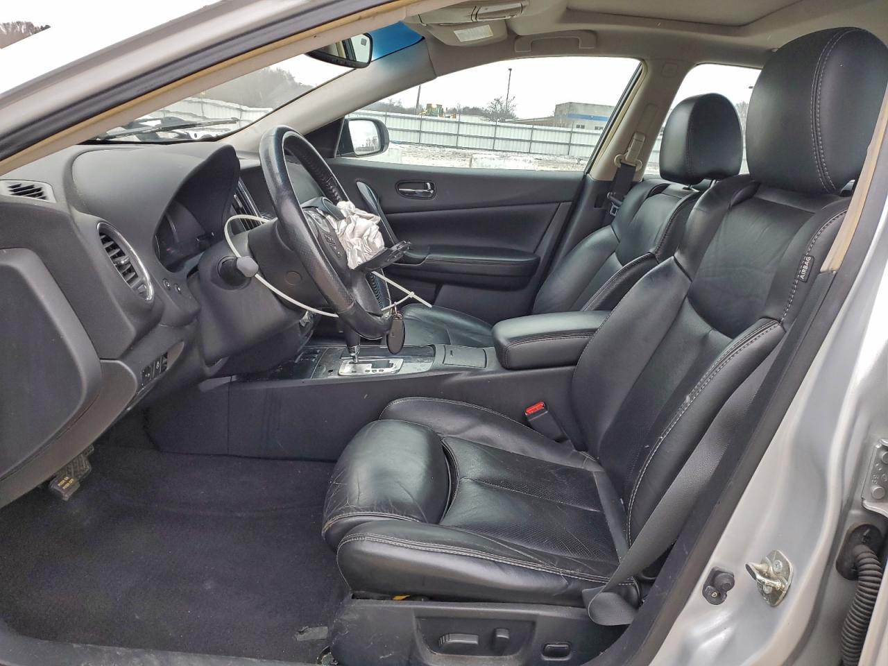 2014 NISSAN Maxima