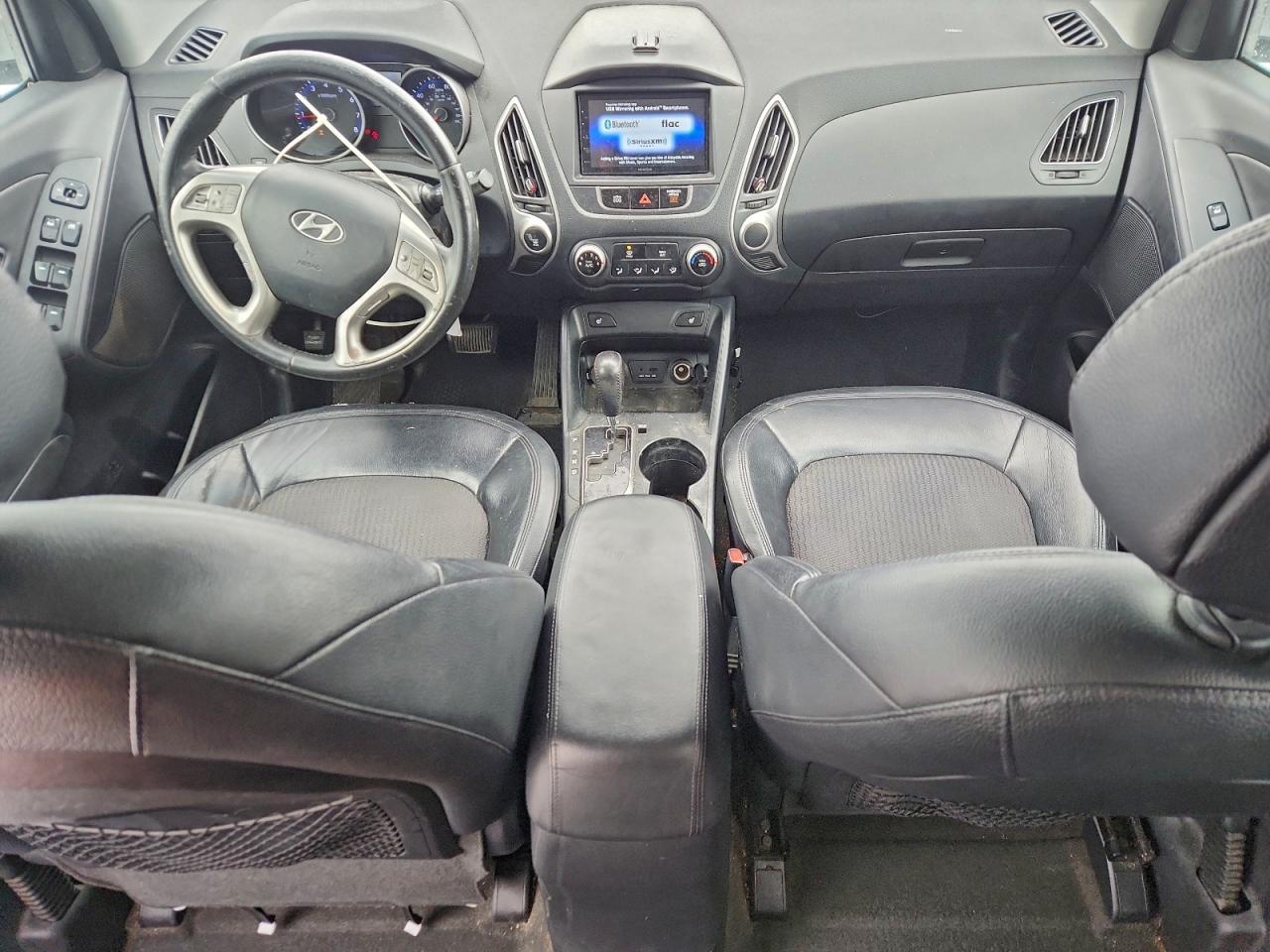 2012 HYUNDAI TUCSON