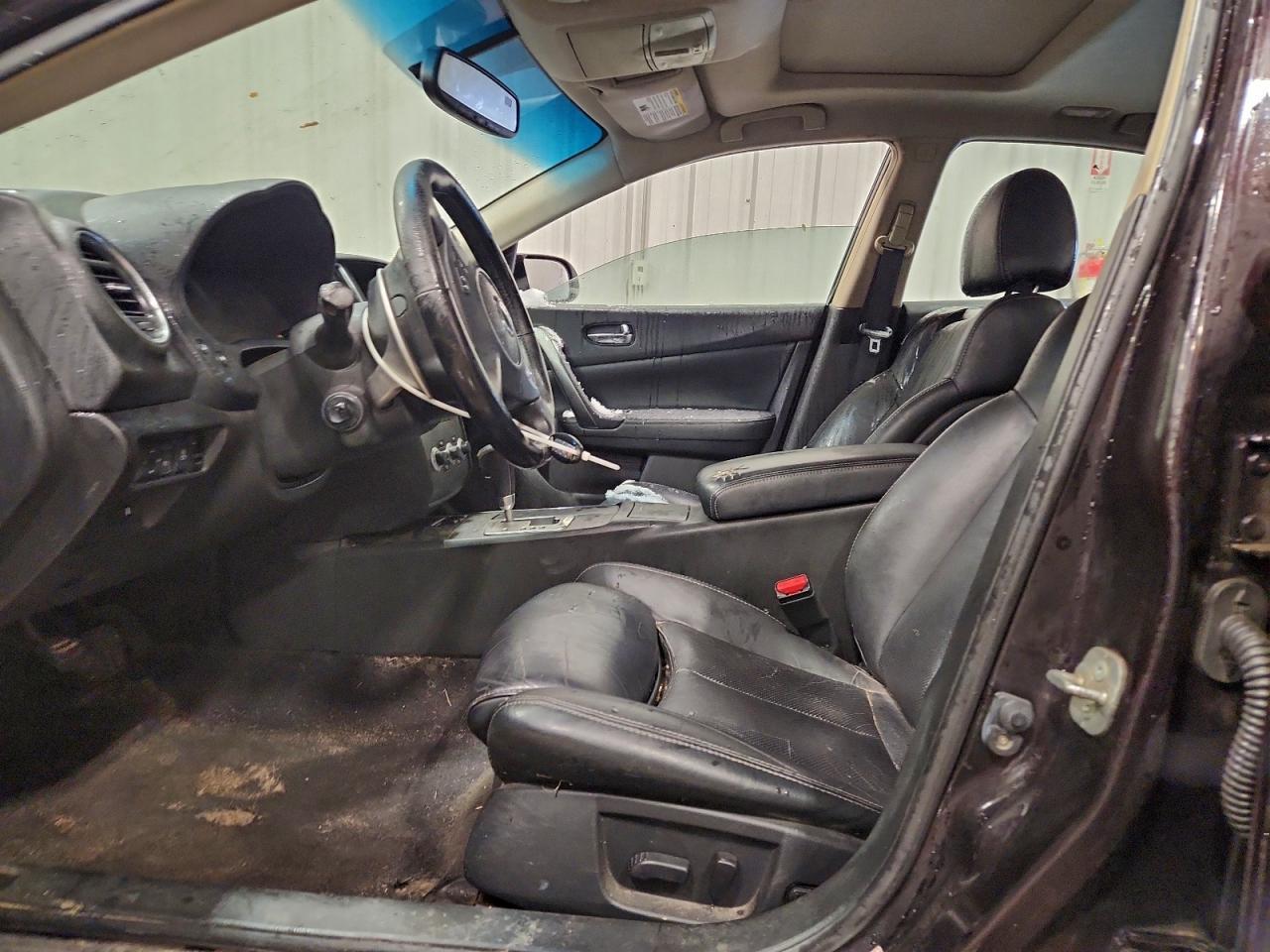 2011 NISSAN Maxima