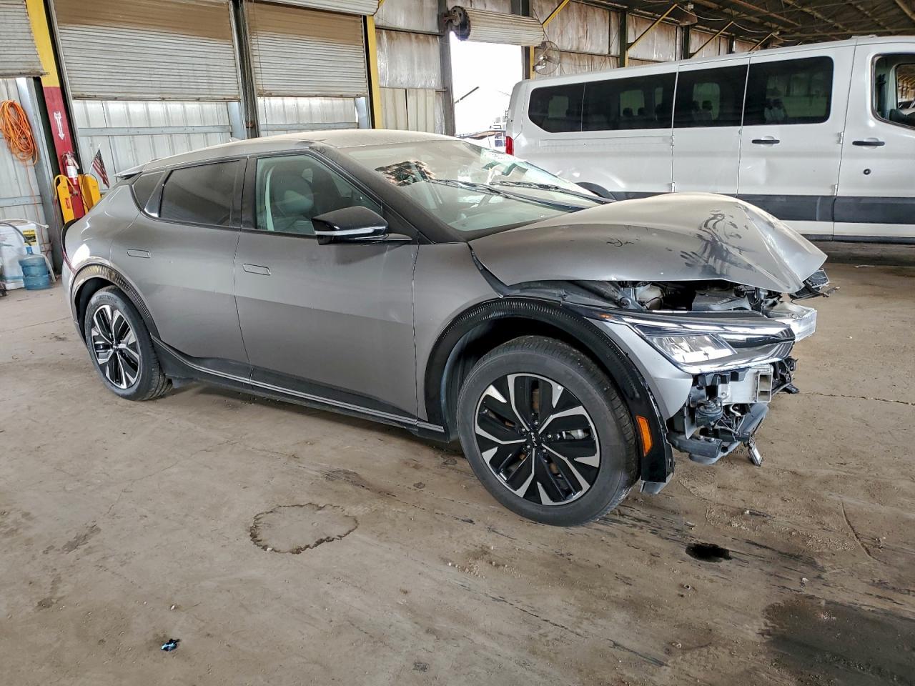 2024 KIA EV6