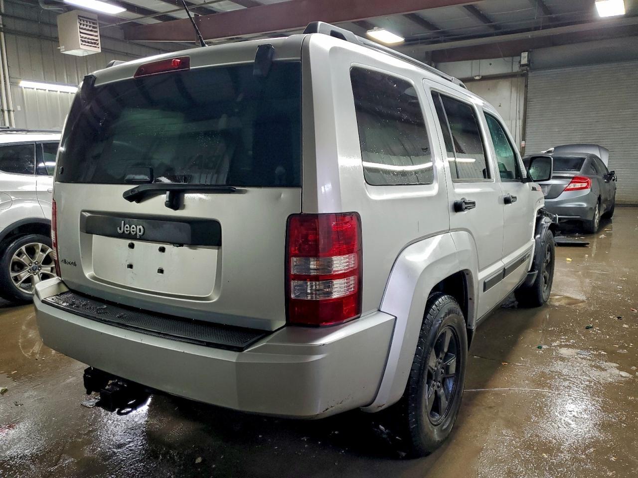 2012 JEEP Liberty