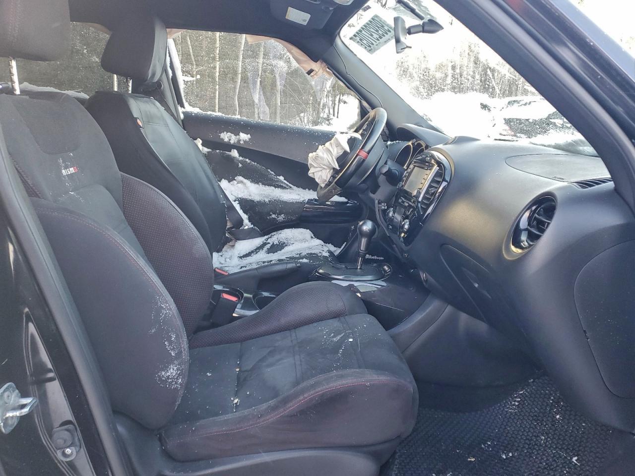 2015 NISSAN Juke