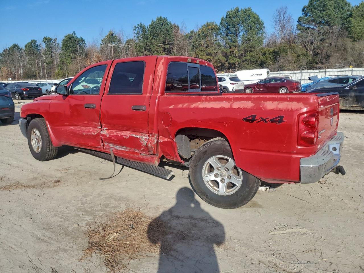 2005 DODGE Dakota
