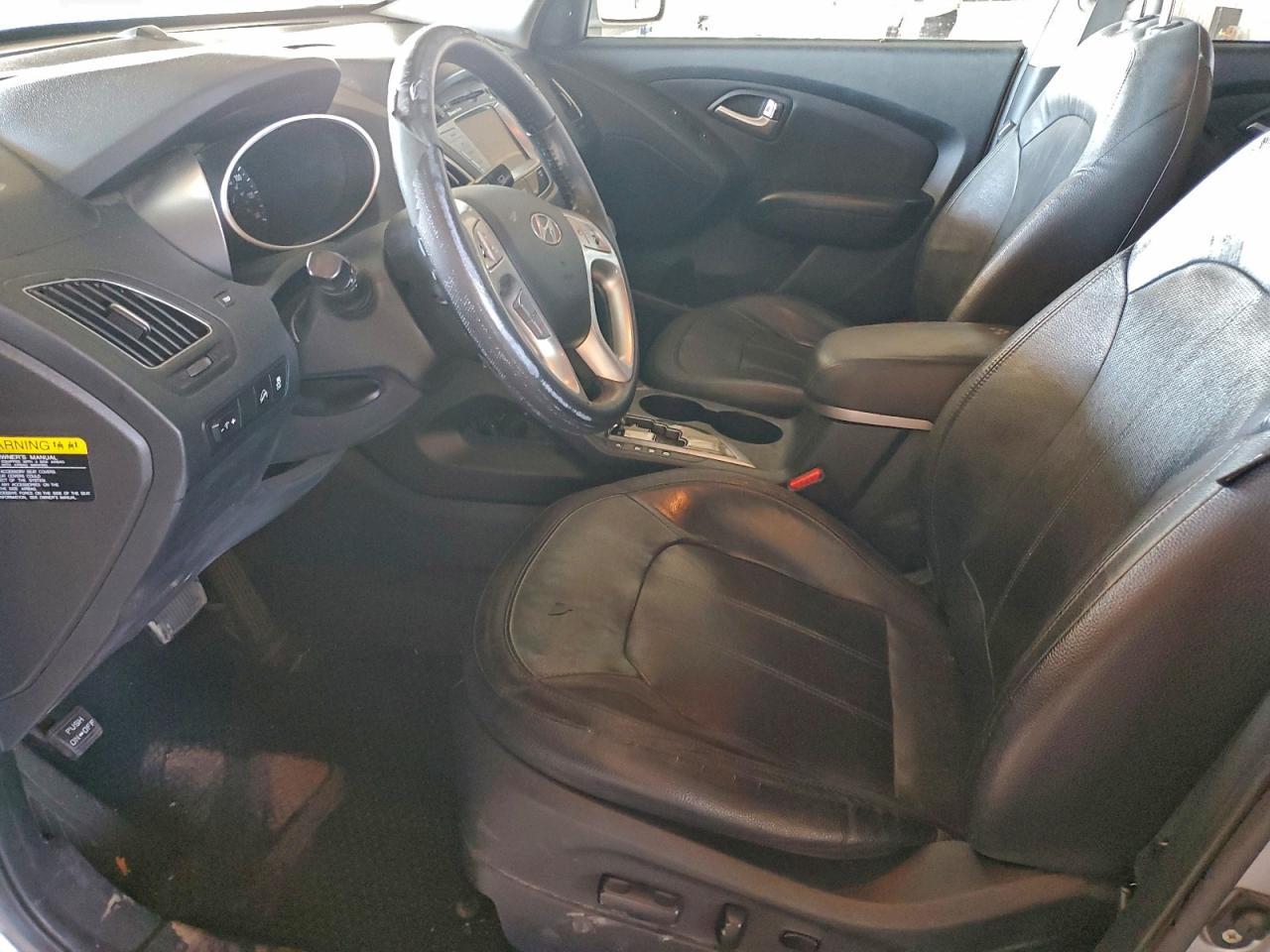 2012 HYUNDAI TUCSON